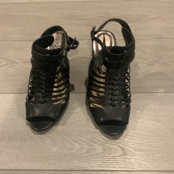 Vince Camuto Wedge Sandals - Black - Size 8.5 M - Picture 5 of 13